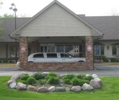 фото отеля Eastland Suites Hotel & Conference Center of Champaign-Urbana