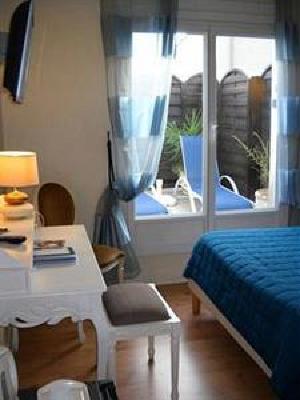 фото отеля Hotel Les Pasteliers Albi