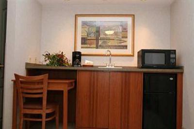 фото отеля Hampton Inn and Suites Chicago / Aurora