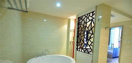 фото отеля Liyang Hotel Changchun