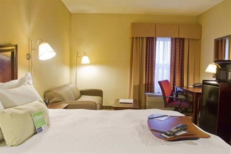 фото отеля Hampton Inn Monroe (North Carolina)
