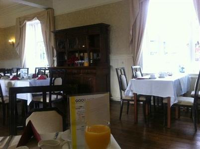 фото отеля The Hand Hotel Chirk