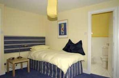 фото отеля Greensleeves Bed & Breakfast Cirencester