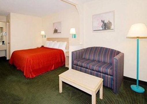 фото отеля Quality Inn & Suites Stockbridge
