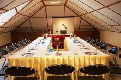 фото отеля Green 'N' Breeze Resorts Mussoorie