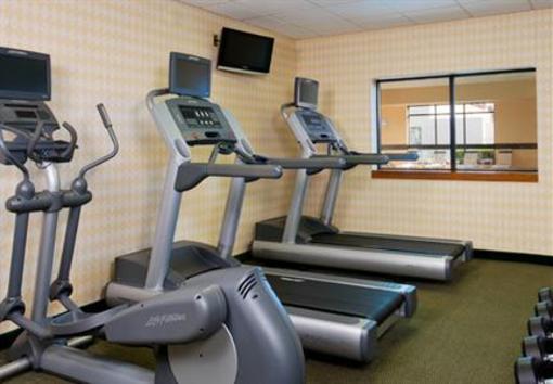фото отеля Courtyard Hotel North Arlington Heights