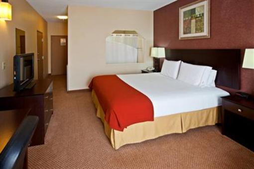 фото отеля Holiday Inn Express Cloverdale