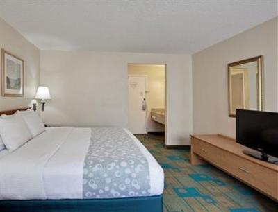 фото отеля La Quinta Inn Tampa East Fairgrounds
