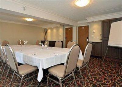 фото отеля Comfort Inn Airport West