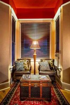 фото отеля Big Blue House Bed & Breakfast Tucson