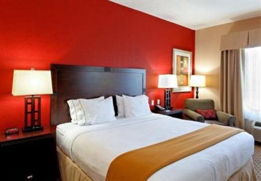 фото отеля Holiday Inn Express Hotel & Suites Crestview