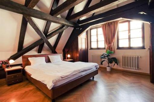фото отеля Residence Thunovska 19
