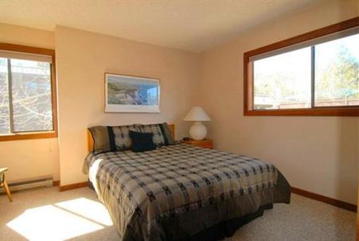 фото отеля Marina Lodge Tahoe City