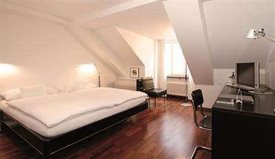 фото отеля Helmhaus Swiss Quality Hotel