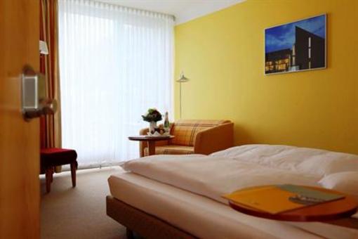 фото отеля Hotel Golf & Vitalpark Bad Waldsee
