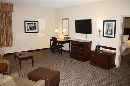 фото отеля Hampton Inn East Lansing