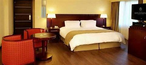 фото отеля Diplomatic Park Suites