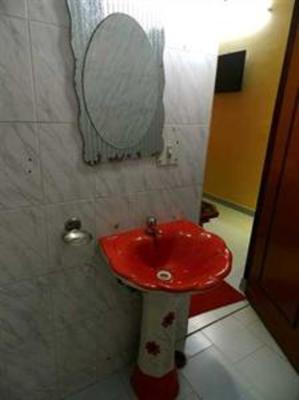 фото отеля Flying Elephant Hostel