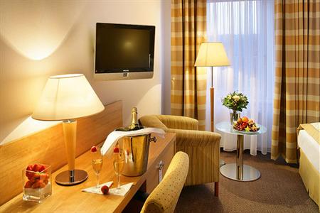 фото отеля Crowne Plaza Hotel Prague