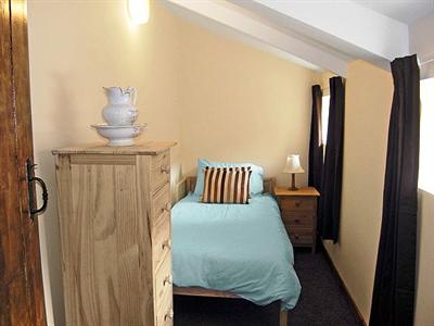 фото отеля Hillside Cottage Peterborough