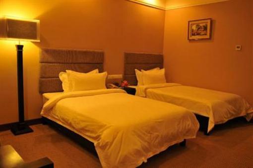 фото отеля Nailun Tianrun Hotel
