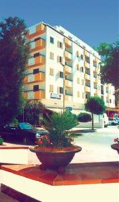 фото отеля Apartamentos Poniente Playa Ibiza