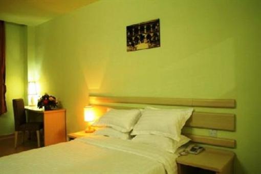 фото отеля Easy-Inn