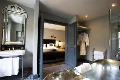 фото отеля The Wheatsheaf Inn Northleach