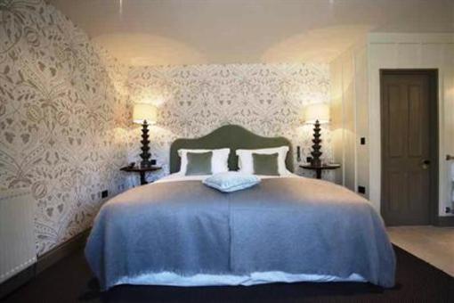 фото отеля The Wheatsheaf Inn Northleach