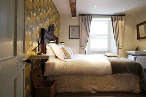 фото отеля The Wheatsheaf Inn Northleach