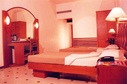 фото отеля Hotel Malligi Hospet