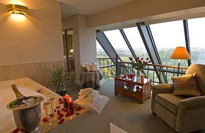 фото отеля Woodcliff Hotel and Spa