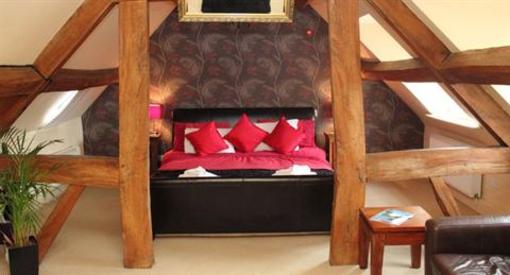 фото отеля The Halford Bridge Hotel
