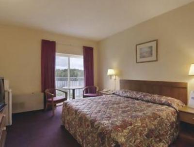 фото отеля Howard Johnson Express Inn Hadley