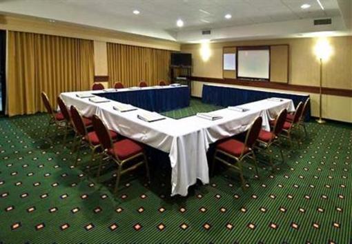 фото отеля Courtyard by Marriott Birmingham Trussville