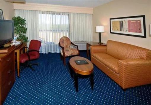 фото отеля Courtyard by Marriott Birmingham Trussville