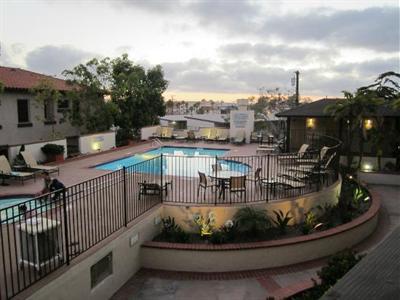 фото отеля Fairfield Inn & Suites San Diego Old Town