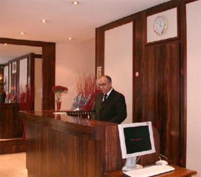 фото отеля Hotel Paris Gambetta