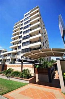 фото отеля Windward Apartments