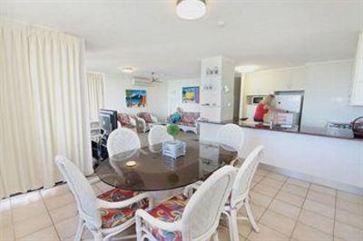 фото отеля Windward Apartments