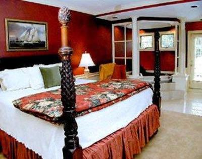 фото отеля Dan'l Webster Inn