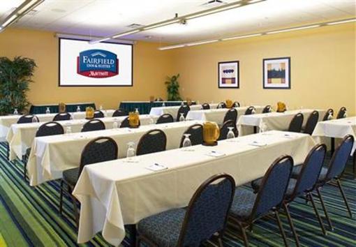 фото отеля Fairfield Inn & Suites Cleveland Beachwood