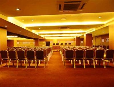 фото отеля Hotel Millennium Hyderabad
