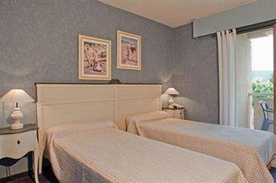 фото отеля Hotel Le Colombier Moustiers-Sainte-Marie
