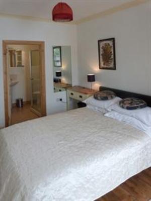 фото отеля Comber Courtyard Apartment