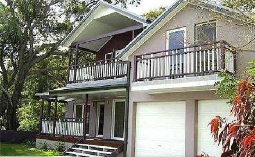 фото отеля Lake Macquarie Resort Accommodation Cams Wharf