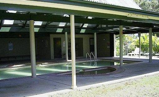 фото отеля Lake Macquarie Resort Accommodation Cams Wharf