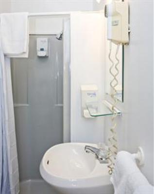 фото отеля Motel Le Riverain