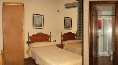 фото отеля Pension Dulces Sueños Seville