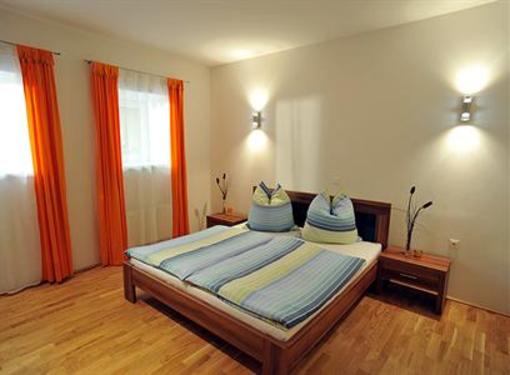фото отеля Appartements Altes Gericht Hopfgarten im Brixental